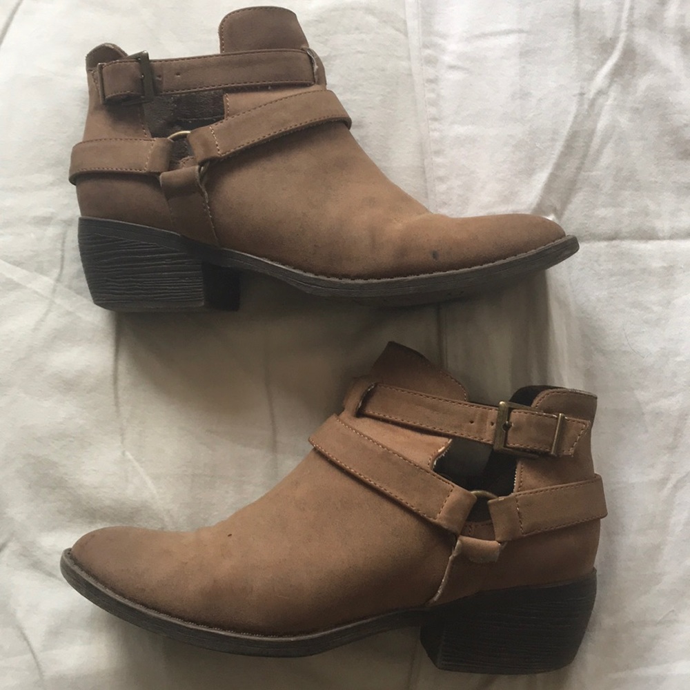 BC vegan booties